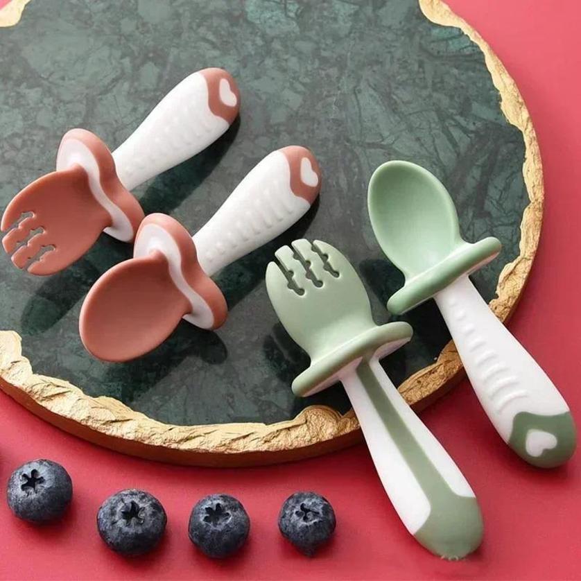 Baby Kitchen Food - Set Peralatan Makan Anak Silikon Garpu