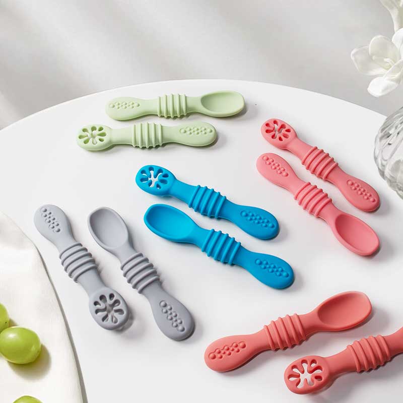 Self Feed Spoon - 2 Buah Sendok Lengket Silikon Bayi